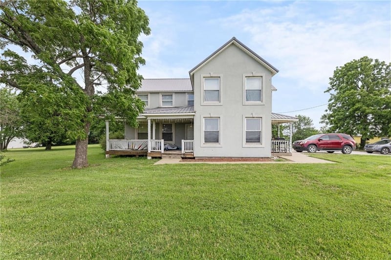 2118 31 Hw, Waverly, KS 66871