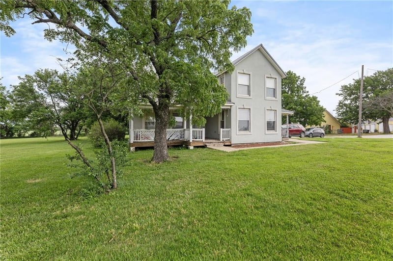 2118 31 Hw, Waverly, KS 66871