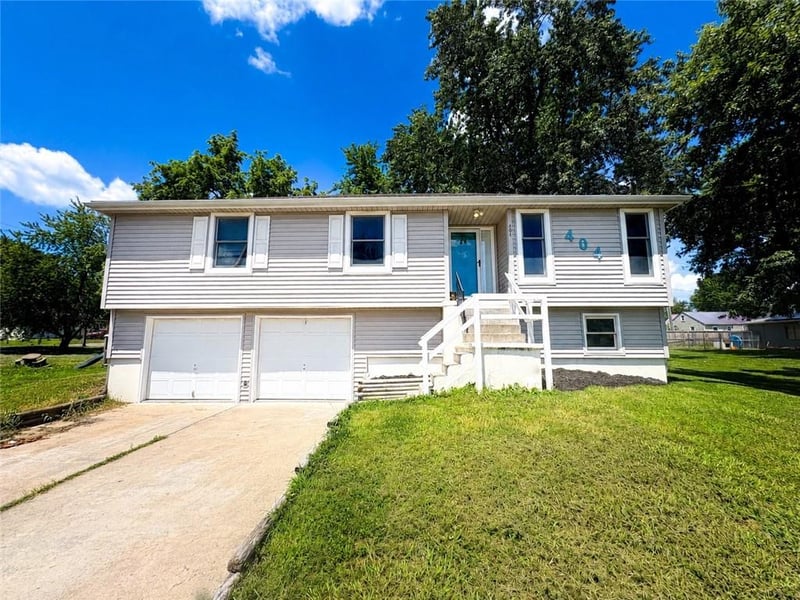 404 7th Ter, Concordia, MO 64020