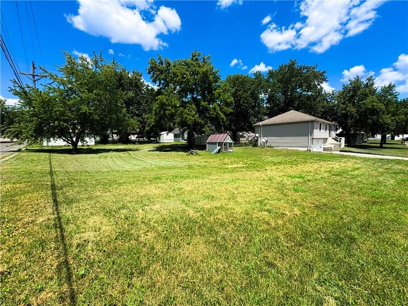 404 7th Ter, Concordia, MO 64020