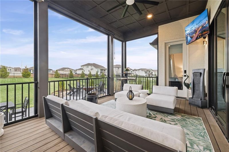 10126 Kansas Ct, Kansas City, MO 64155