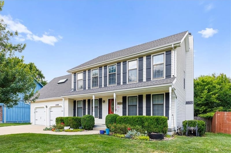 15808 148th Ter, Olathe, KS 66062