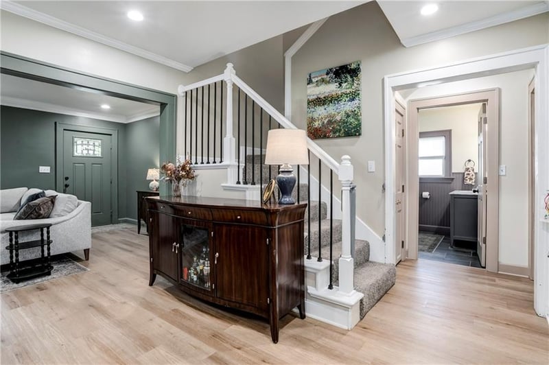 921 79th Ter, Kansas City, MO 64131
