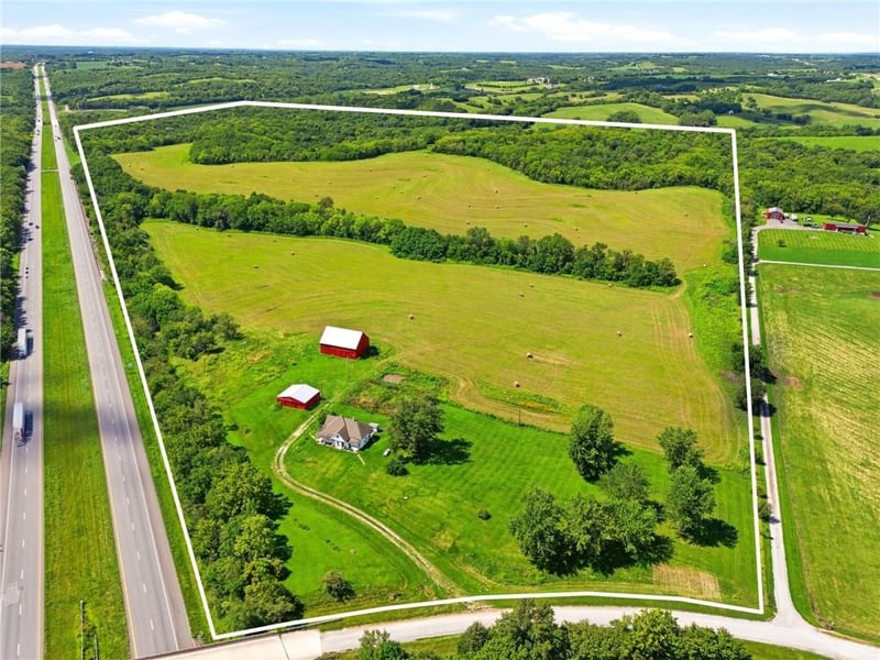 County Road 370 N/A, Savannah, MO 64421