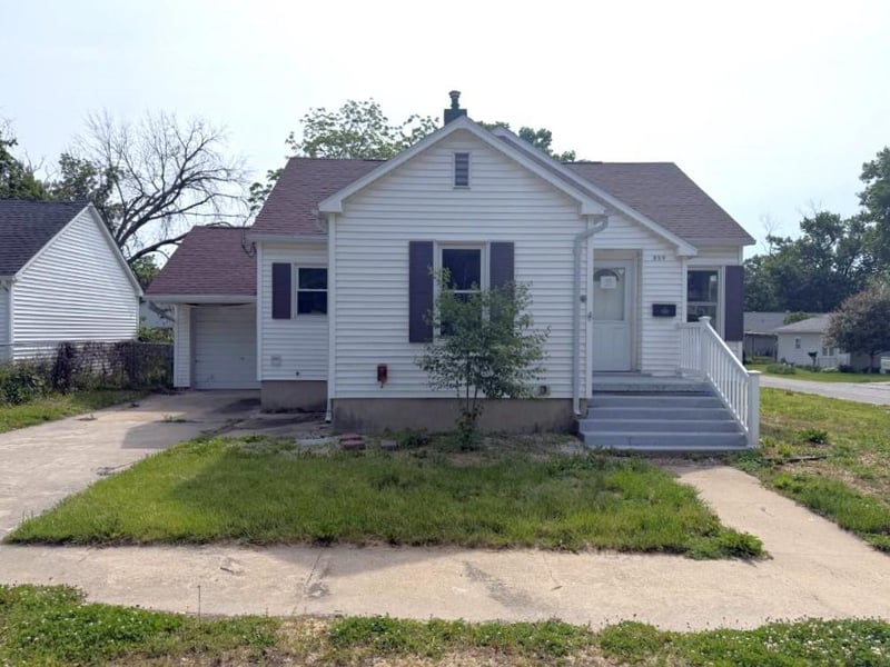 320 Adams St, Memphis, MO 63555