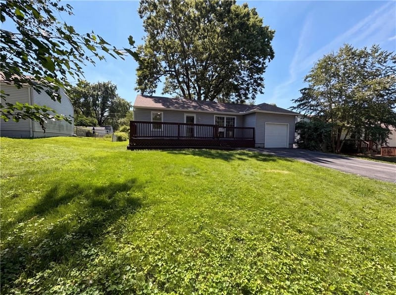 11615 68th St, Shawnee, KS 66203