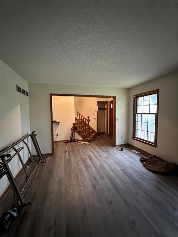 300 Persimmon Dr, Olathe, KS 66061