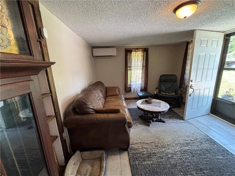 216 Marshall St, El Dorado Springs, MO 64744