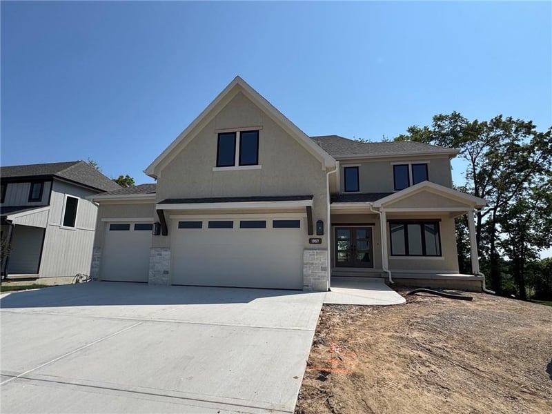 1957 Longview Dr, Liberty, MO 64068