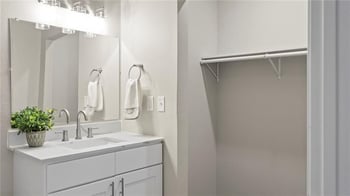 115-119 W 39th St, Kansas City, MO 64111