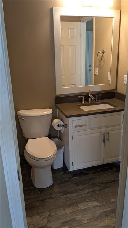 324 Woodbury Dr, Lee's Summit, MO 64086