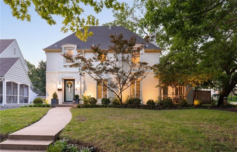 1000 Gregory Blvd, Kansas City, MO 64114