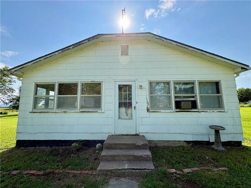 304 Clay St, Bronson, KS 66716