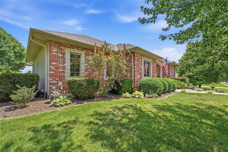 602 Canyon Dr, Pleasant Hill, MO 64080