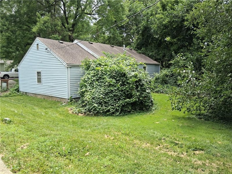 7700 W 65th Ter, Mission, KS 66202
