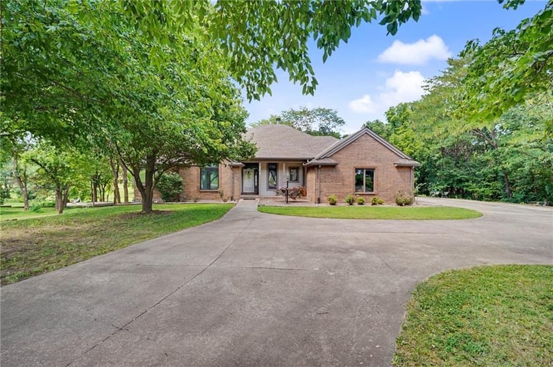 204 High St, Baldwin City, KS 66006