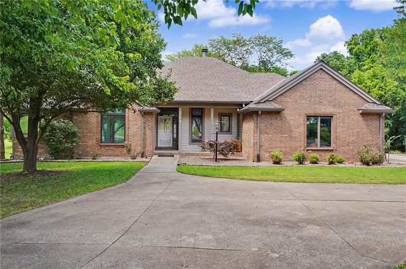 204 High St, Baldwin City, KS 66006