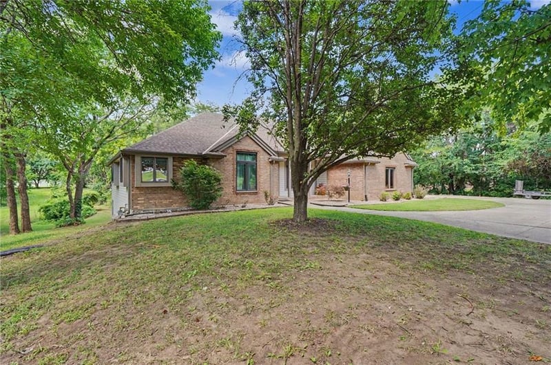 204 High St, Baldwin City, KS 66006