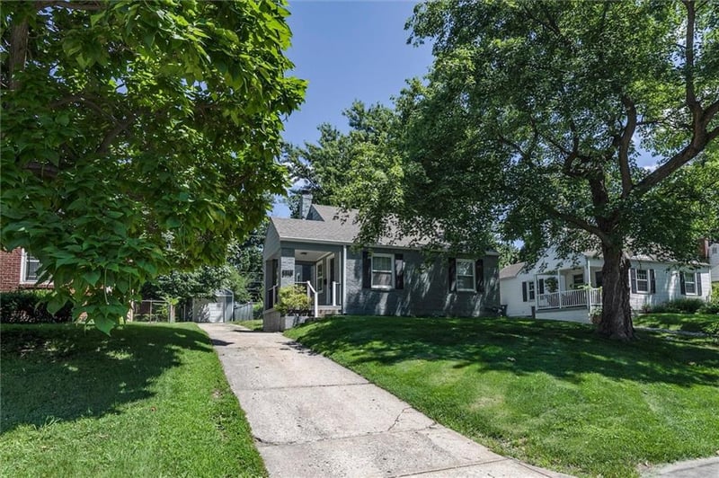 8119 Madison Ave, Kansas City, MO 64114