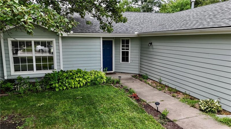2717 Wildflower Dr, Lawrence, KS 66047