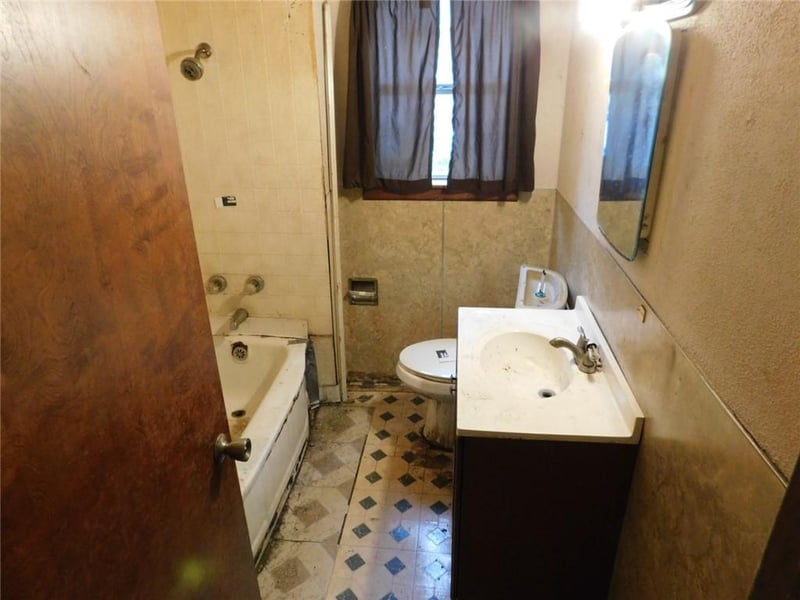 807 5th St, Pittsburg, KS 66762