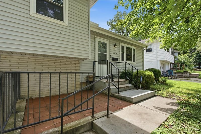 4619 Bristol Ave, Kansas City, MO 64117