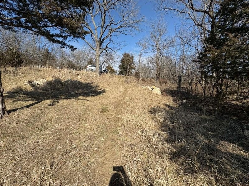 38 Cedar Dr, Linn Valley, KS 66040