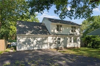 8110 Walnut St, Kansas City, MO 64114
