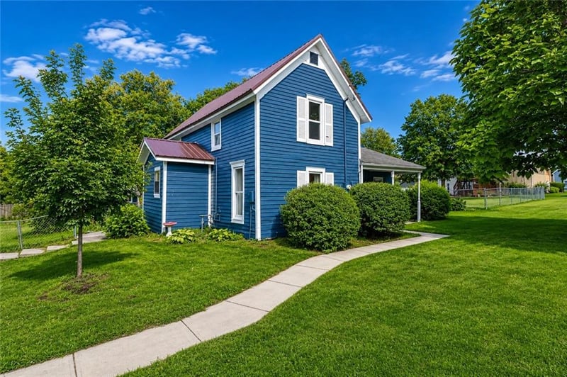 405 Russell St, Lathrop, MO 64465