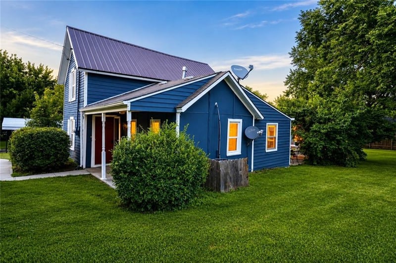 405 Russell St, Lathrop, MO 64465