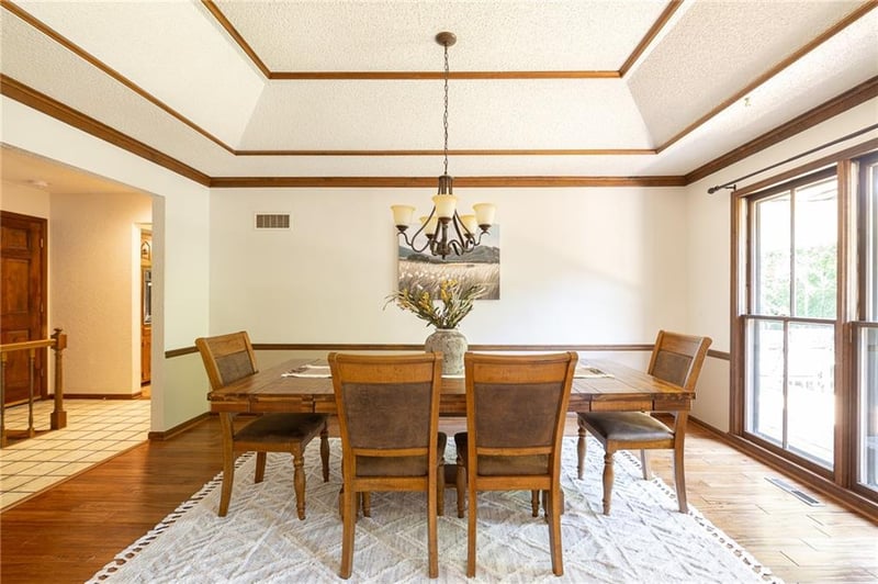 9819 Howard Rd, Lee's Summit, MO 64086