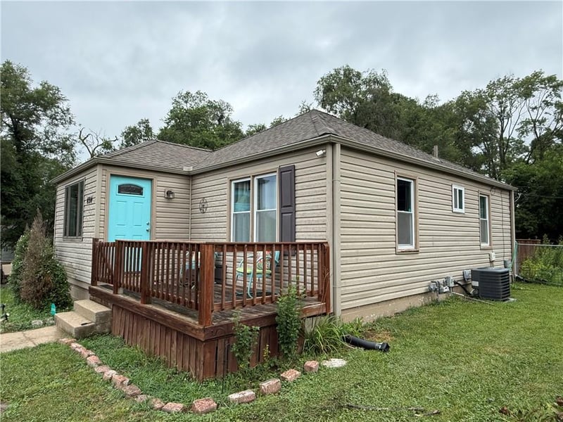4314 38th St, Kansas City, MO 64117