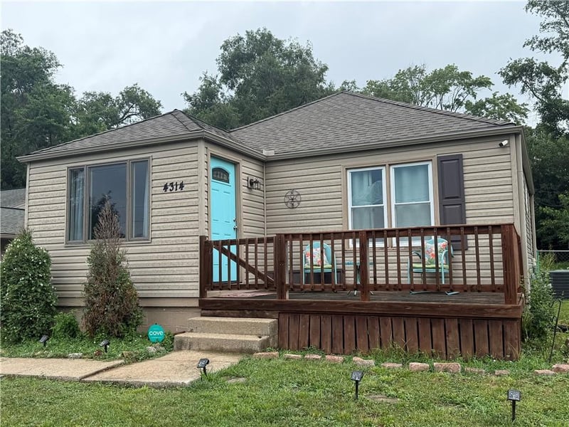 4314 38th St, Kansas City, MO 64117