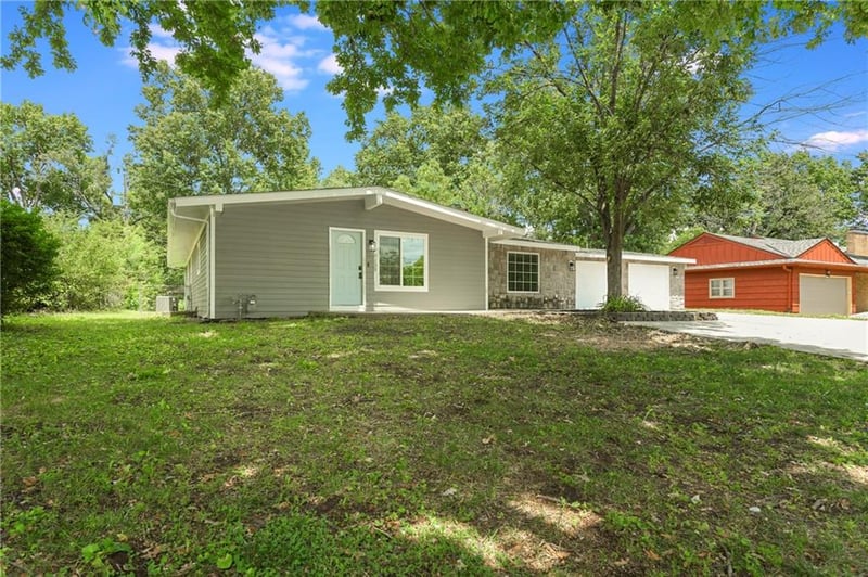 7132 Parallel Pw, Kansas City, KS 66112