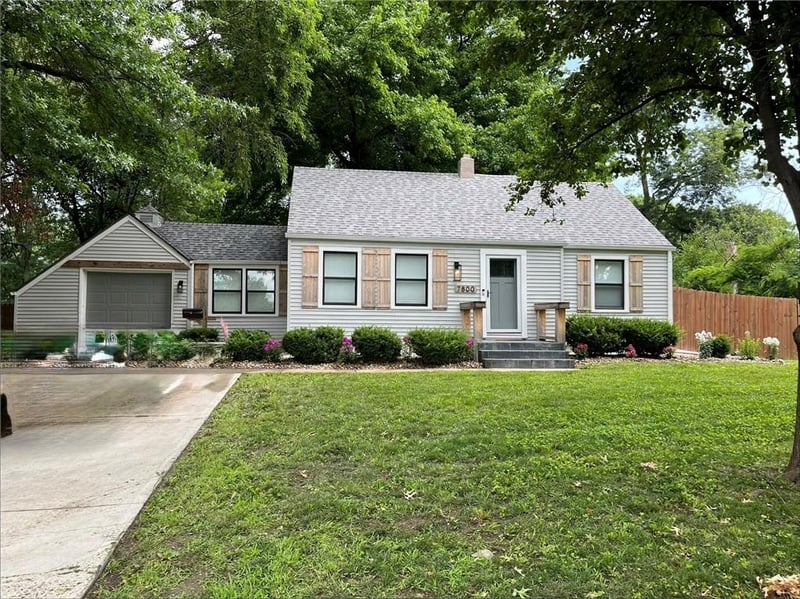 7800 64th St, Mission, KS 66202