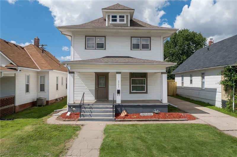 2703 Monterey St, St Joseph, MO 64507