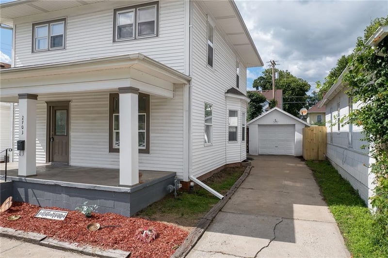 2703 Monterey St, St Joseph, MO 64507