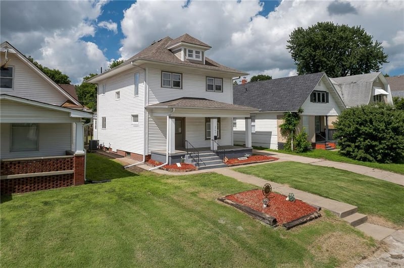 2703 Monterey St, St Joseph, MO 64507