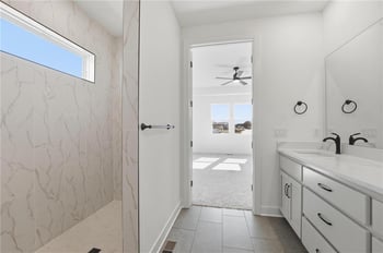 1803 NW 104th Ter, Kansas City, MO 64155