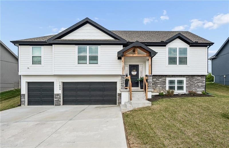11848 Kentucky Ave, Kansas City, MO 64157