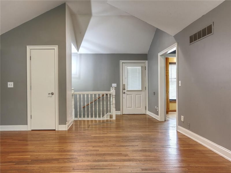 2400 Park Ave, Oak Grove, MO 64075