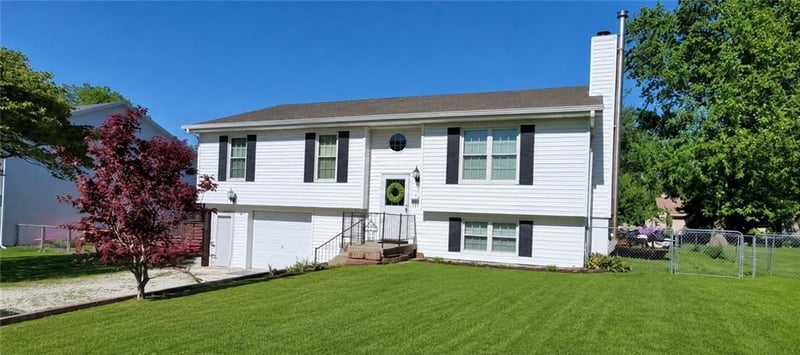 103 Paul Dr, Sibley, MO 64088