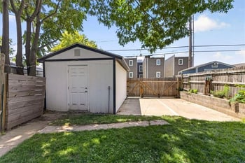 3936 Holmes St, Kansas City, MO 64110