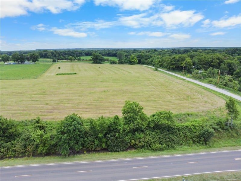 917 Virginia Dr, Lane, KS 66042