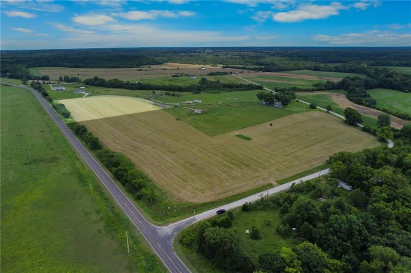 4720 Davis Ln, Lane, KS 66042