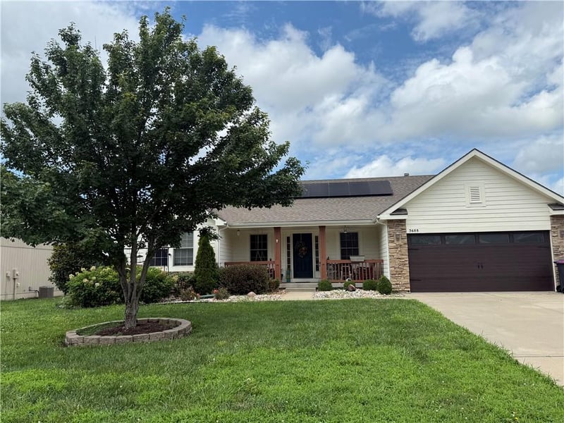 3688 152nd Ter, Basehor, KS 66007