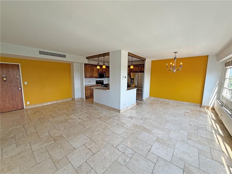 333 Meyer Blvd #1215, Kansas City, MO 64113