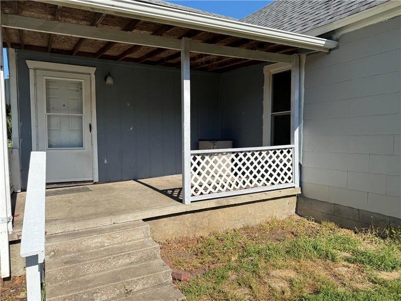 308 2nd St, Coffeyville, KS 67337