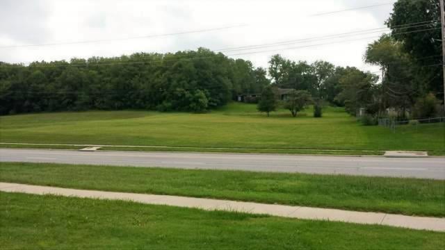 201 Baptiste Dr, Paola, KS 66071