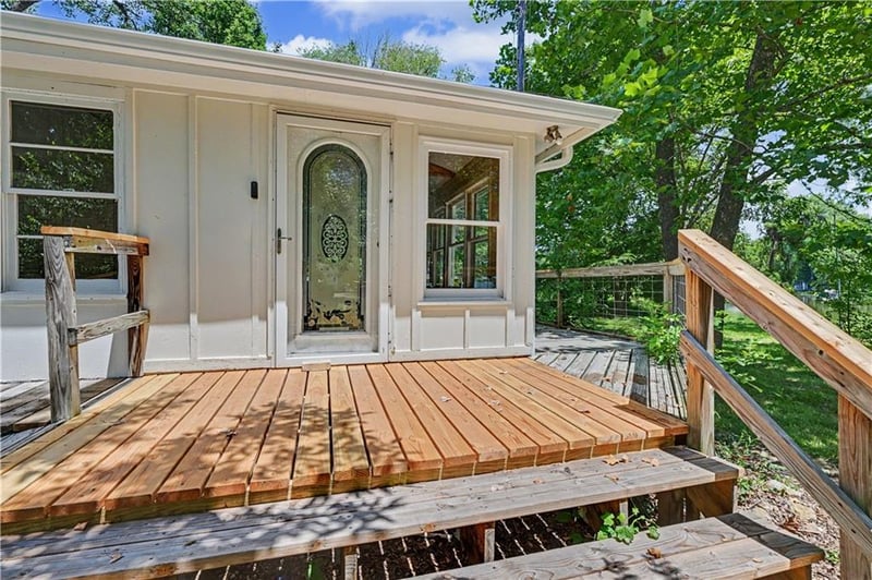 25609 Lake Annette Rd, Freeman, MO 64746